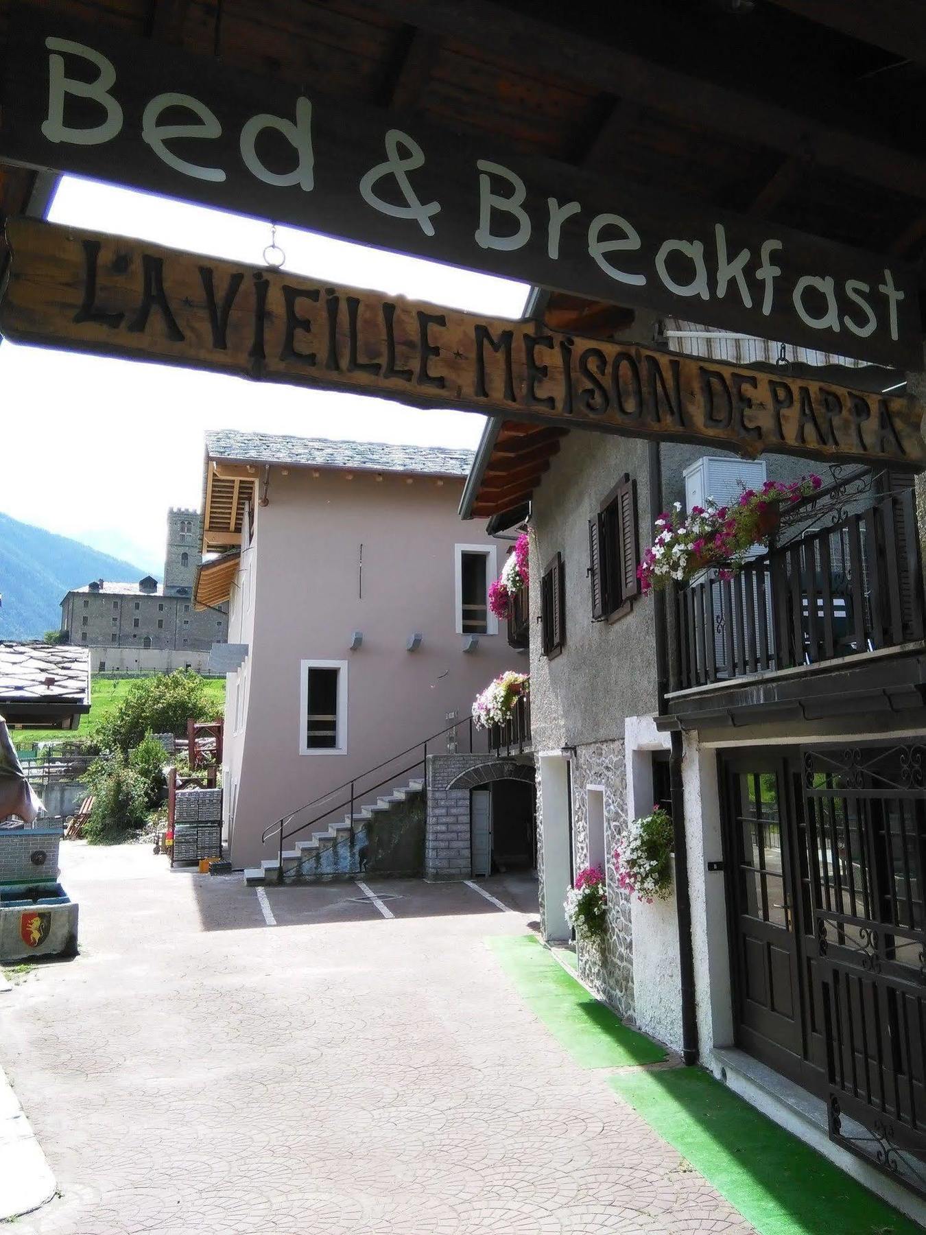 B&B La Vieille Meison De Pappa Sarre Luaran gambar