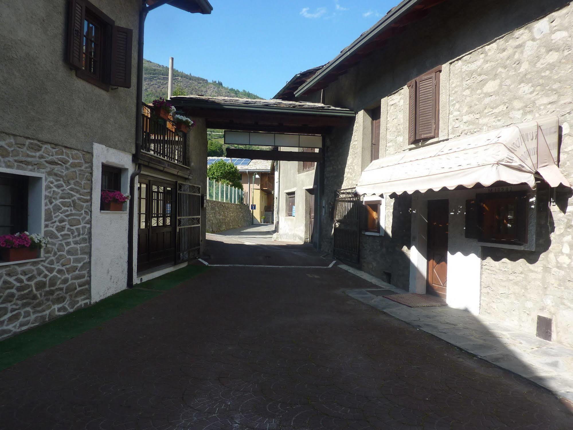B&B La Vieille Meison De Pappa Sarre Luaran gambar
