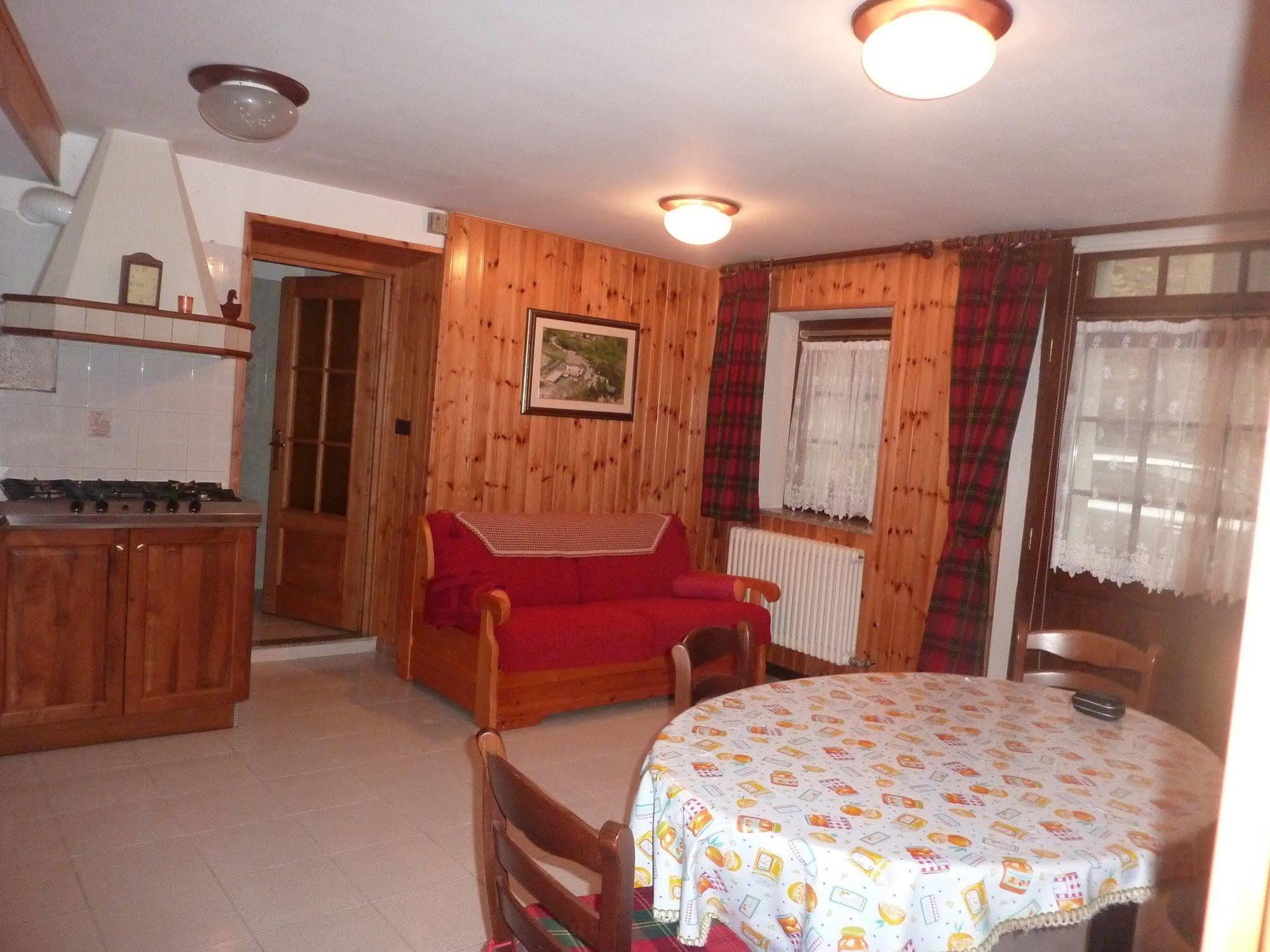 B&B La Vieille Meison De Pappa Sarre Luaran gambar